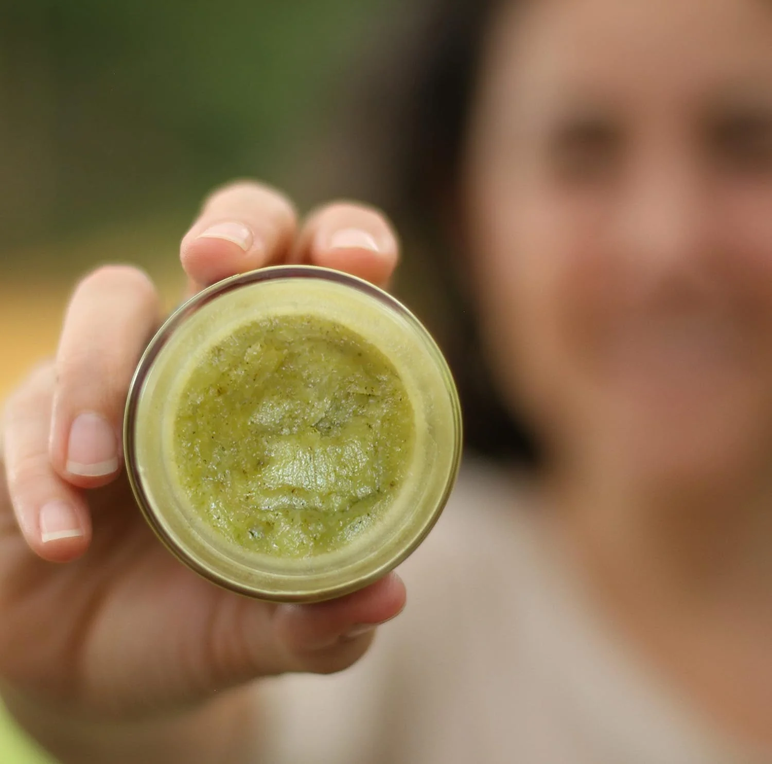 Purelora® Organic Herbal Comfrey Cream - Recommended by Natural Herbalists (for arthritis, fast pain relief) - Image 3